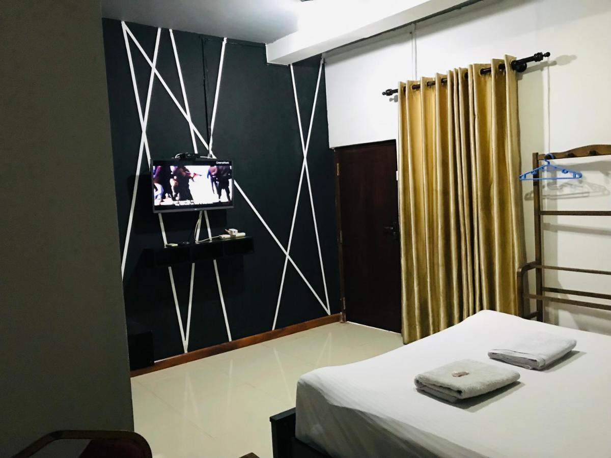Alina Budget Hotel Кадувела Екстериор снимка