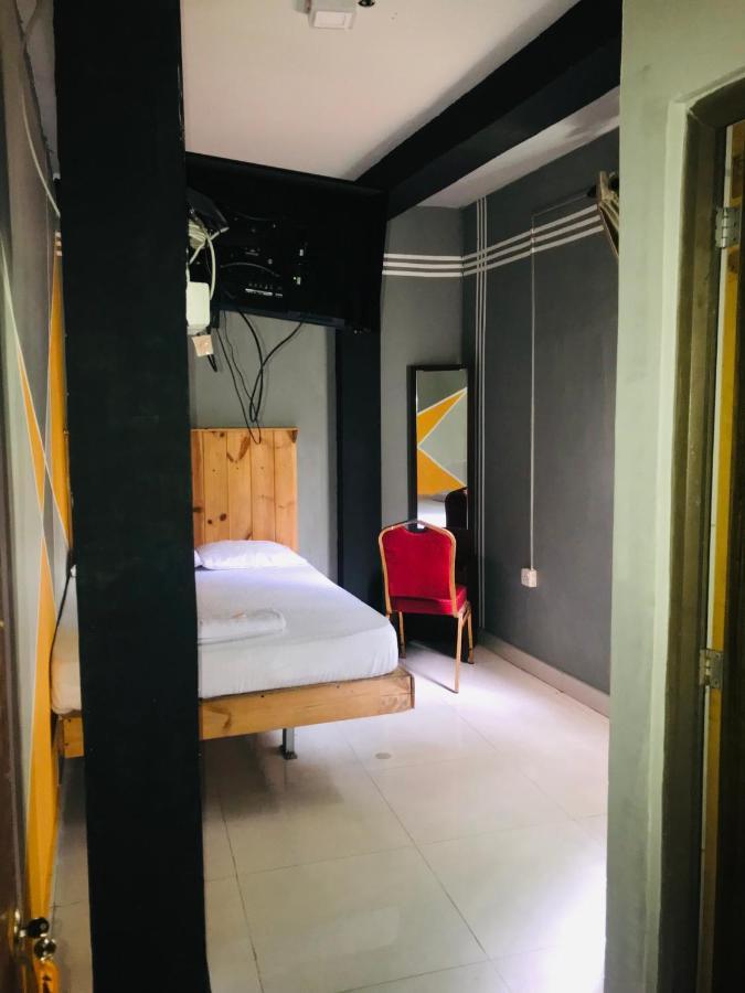 Alina Budget Hotel Кадувела Екстериор снимка