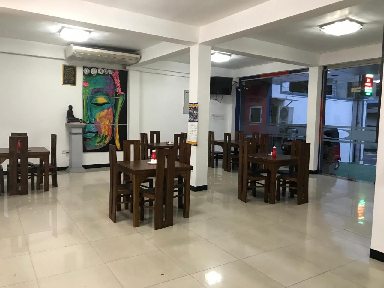 Alina Budget Hotel Кадувела Екстериор снимка