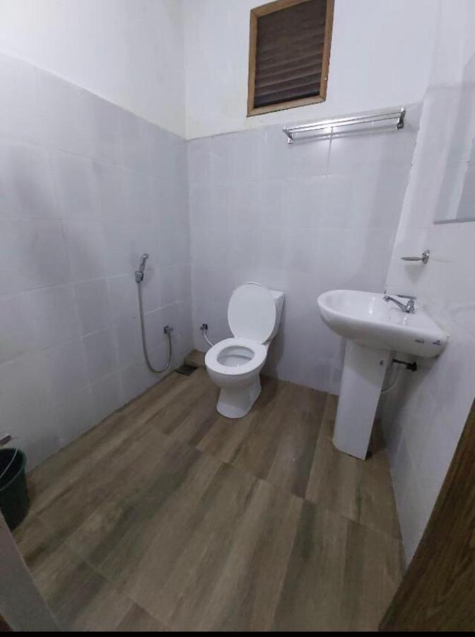 Alina Budget Hotel Кадувела Екстериор снимка